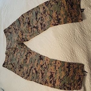 Rothco Digital Camo BDU'S. Large Regular. NWOT. Never Worn or Washed.